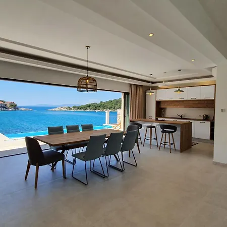 Augusta Gostinjska kuća 4*