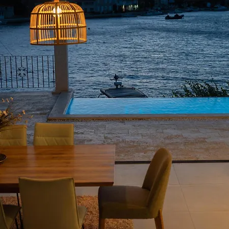 Augusta Gostinjska kuća Lastovo