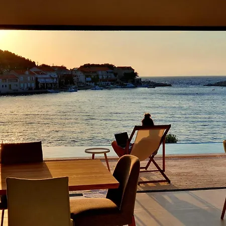 Gostinjska kuća Augusta Lastovo