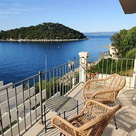 Augusta 4*